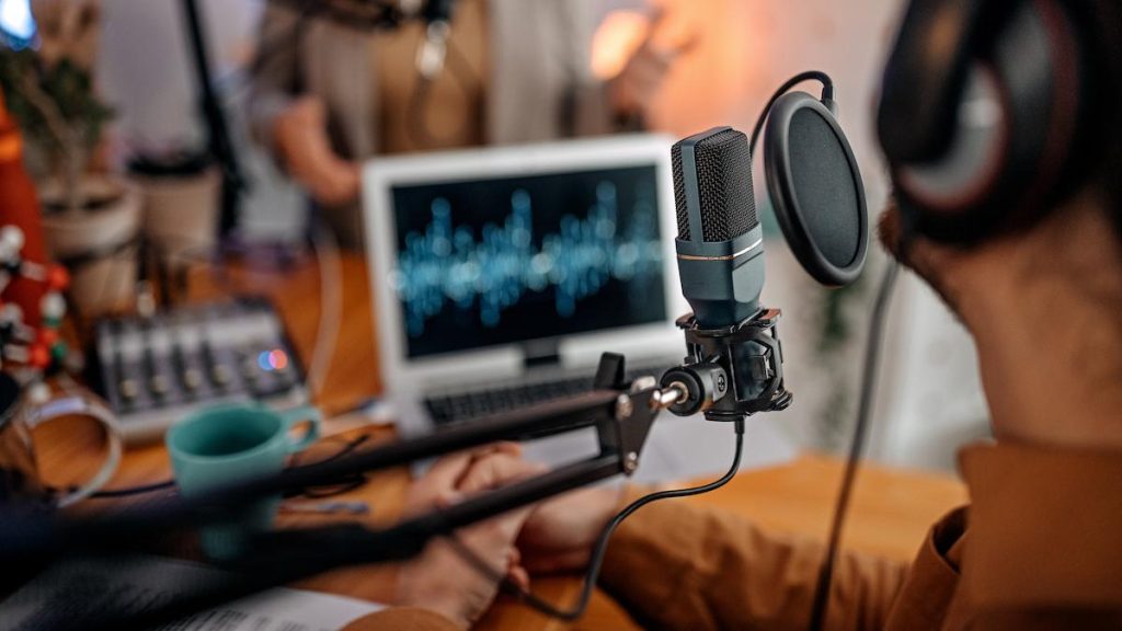 Monetizing Your Voice: A Guide to Earning from Podcasting Monetizing Your Voice: A Guide to Earning from Podcasting