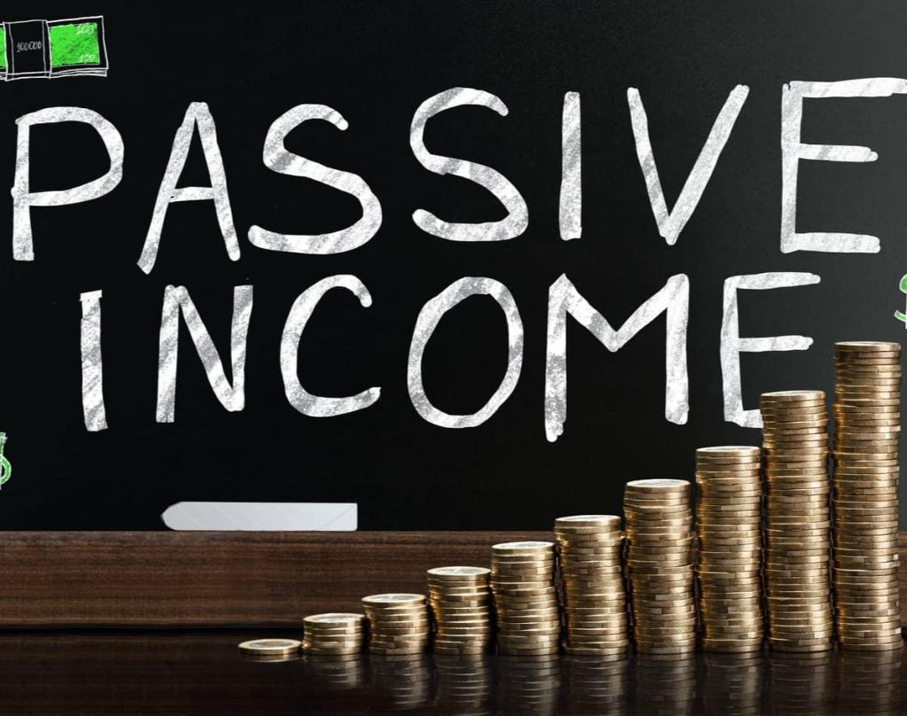 Unlocking Passive Income: Selling Online Courses Successfully Unlocking Passive Income: Selling Online Courses Successfully