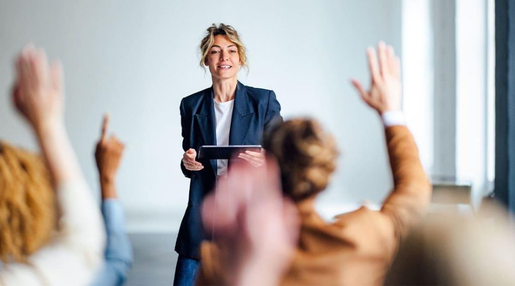 Effective Strategies to Engage Your Audience on Social Media Effective Strategies to Engage Your Audience on Social Media