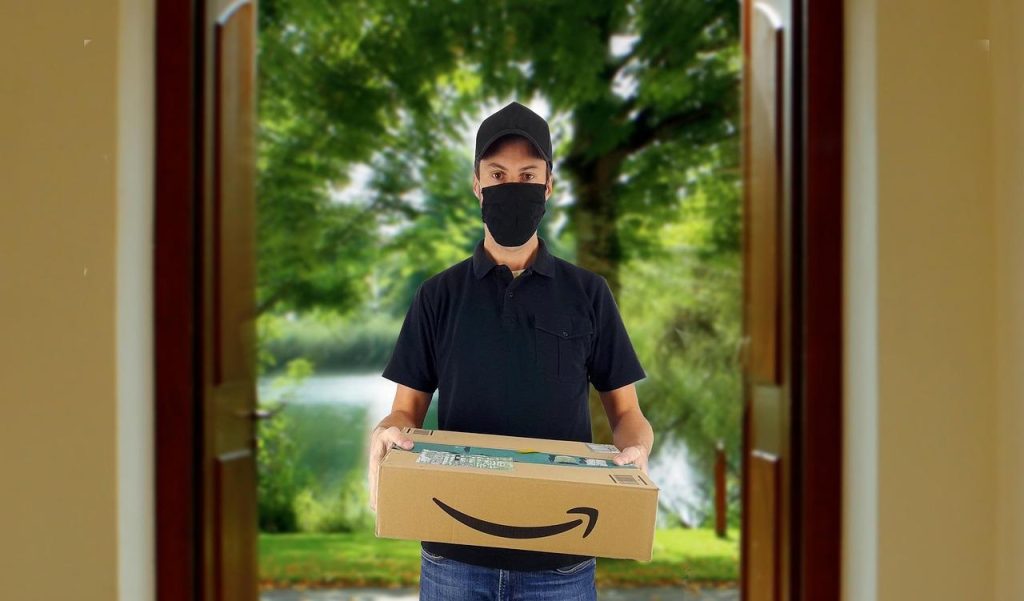 Enhancing E-Commerce Customer Service: Key Strategies Unveiled Enhancing E-Commerce Customer Service: Key Strategies Unveiled